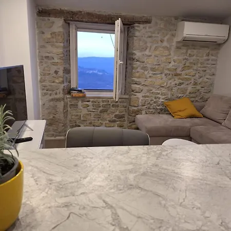 Fenix Apartmán *
